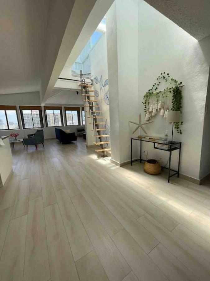Сasa de vacaciones Attractive Penthouse In Isla
